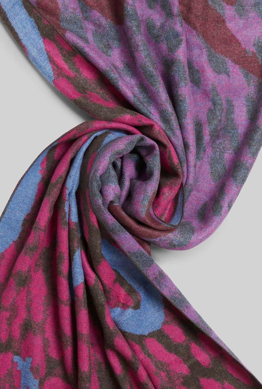 James Lakeland Accessories | Heart Detail Leopard Print Scarf Pink